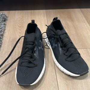 Under Armour, running shoes
